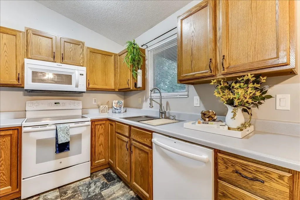 6411 N Ulysses Park City KS 67219