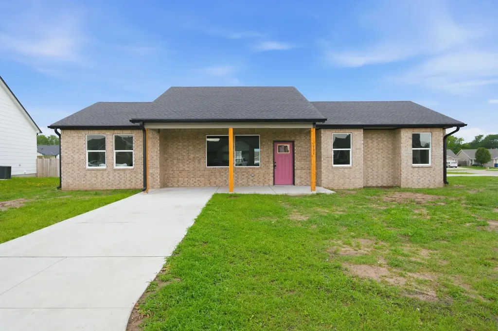 731 N Wakefield Avenue Valley Center KS 67147