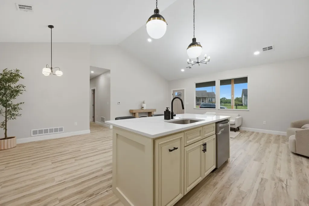 731 N Wakefield Avenue Valley Center KS 67147