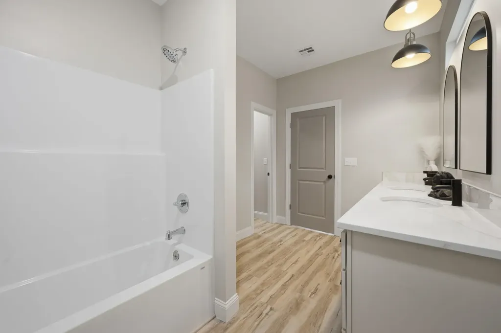 731 N Wakefield Avenue Valley Center KS 67147