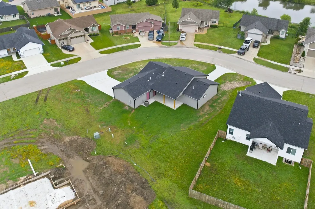 731 N Wakefield Avenue Valley Center KS 67147