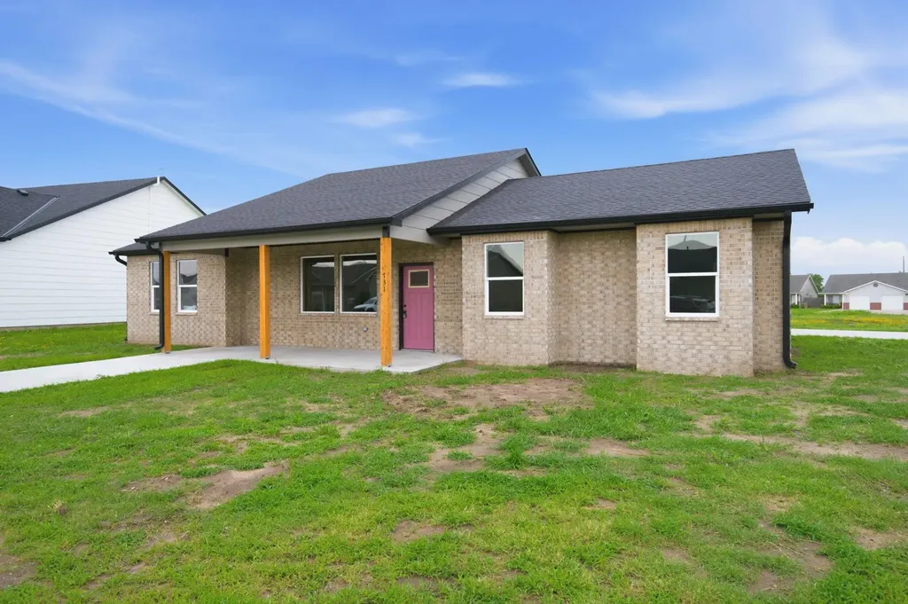 731 N Wakefield Avenue Valley Center KS 67147