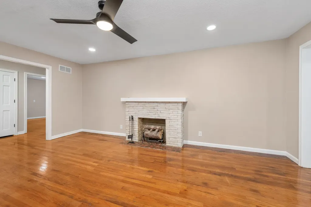 3430 E Crystal Street Wichita KS 67216
