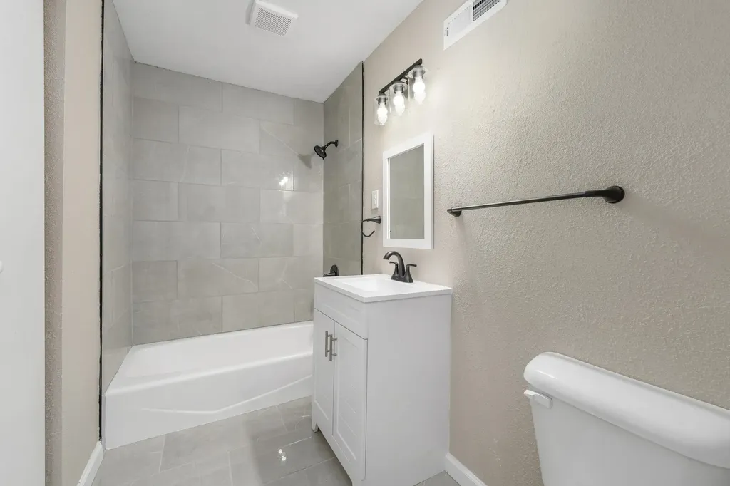 3430 E Crystal Street Wichita KS 67216