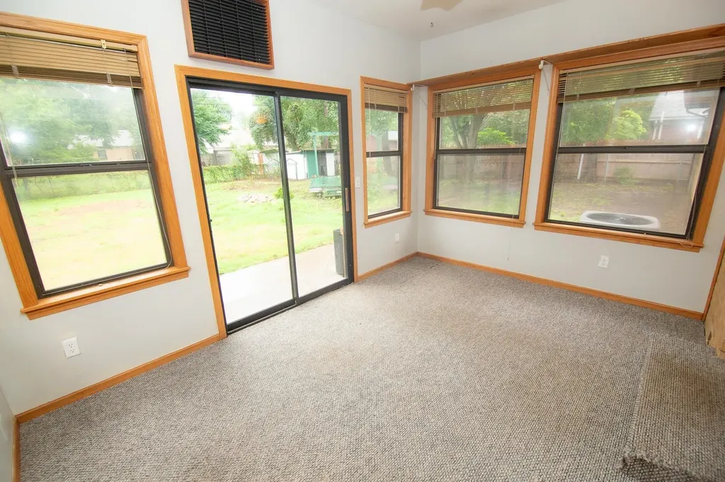 2046 N Payne Avenue Wichita KS 67203