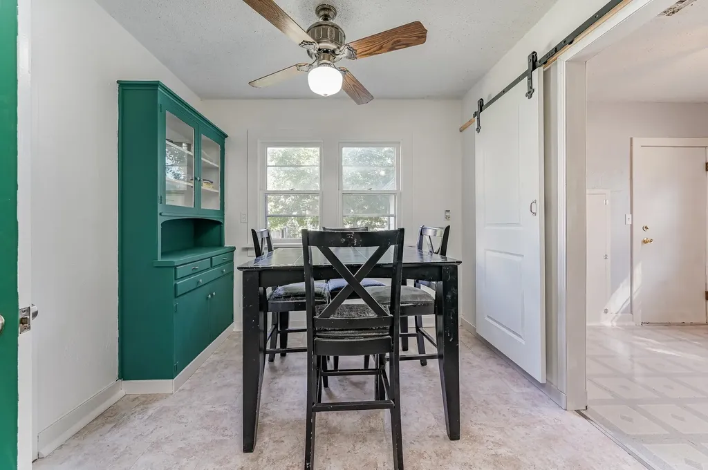 212 W 2nd Halstead KS 67056