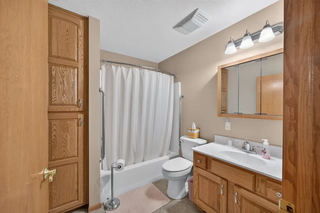 543 S Lorraine Wichita KS 67211