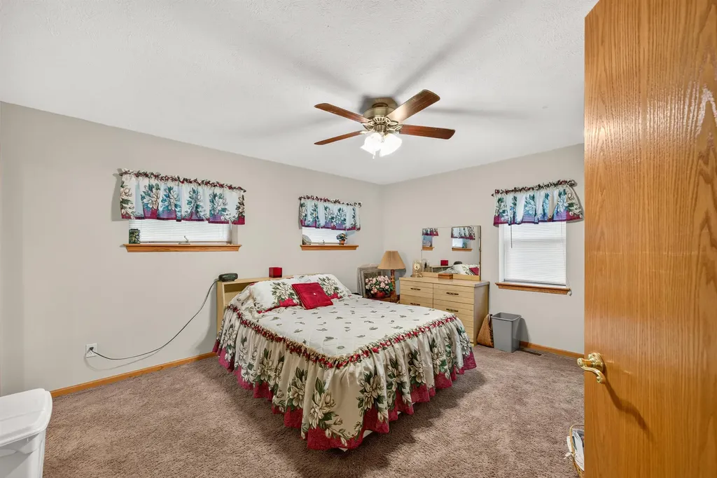 543 S Lorraine Wichita KS 67211