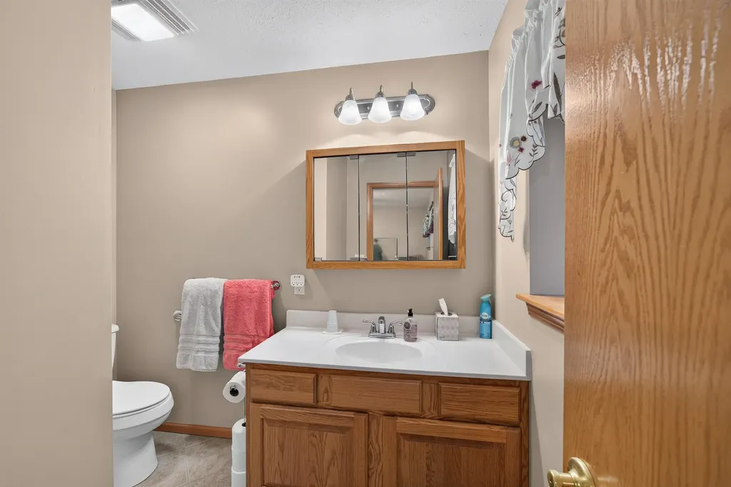 543 S Lorraine Wichita KS 67211