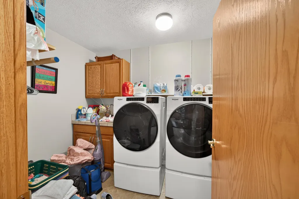 543 S Lorraine Wichita KS 67211