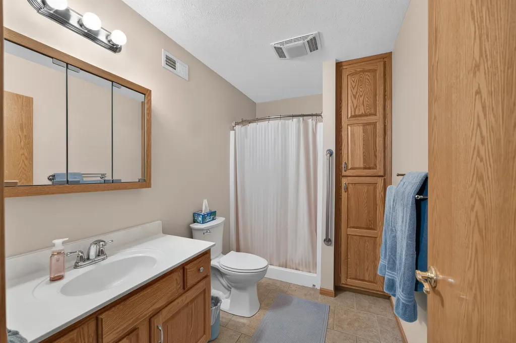 543 S Lorraine Wichita KS 67211