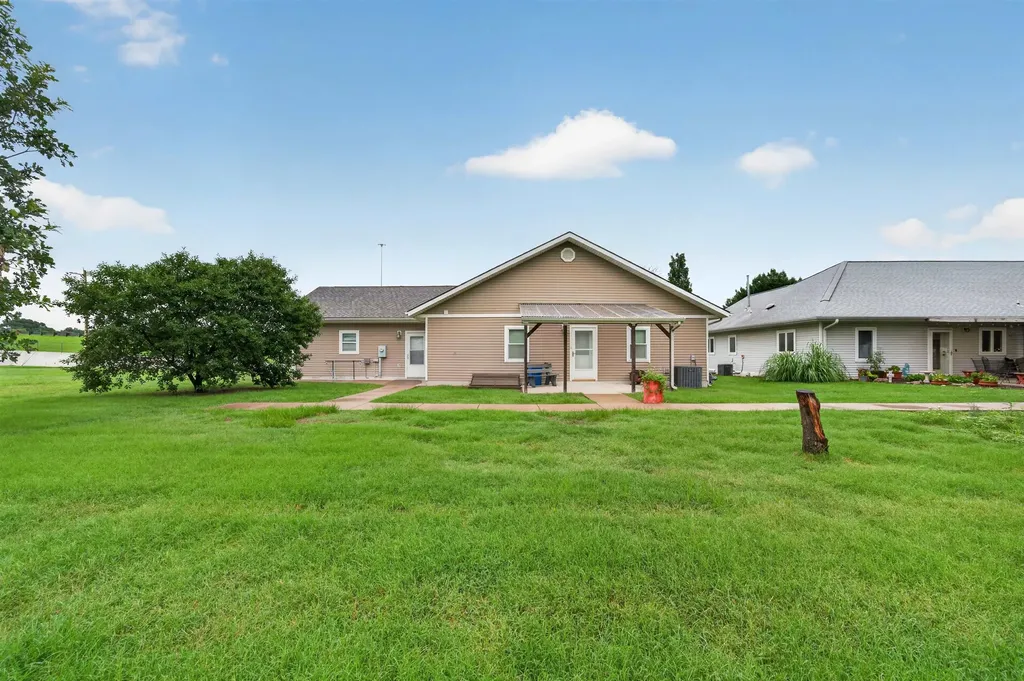 543 S Lorraine Wichita KS 67211