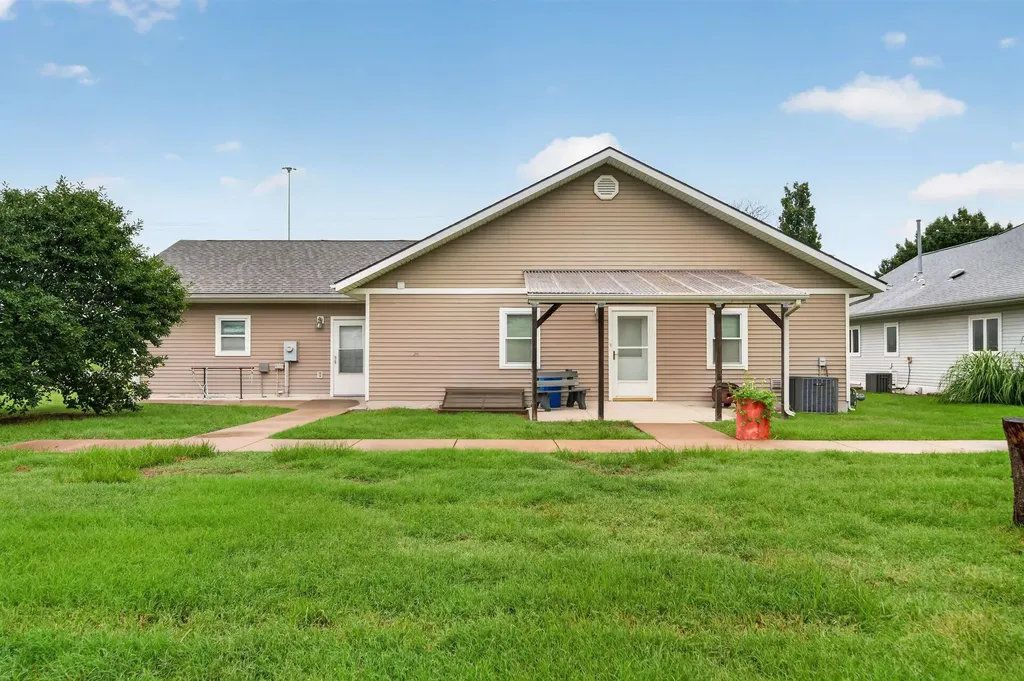 543 S Lorraine Wichita KS 67211