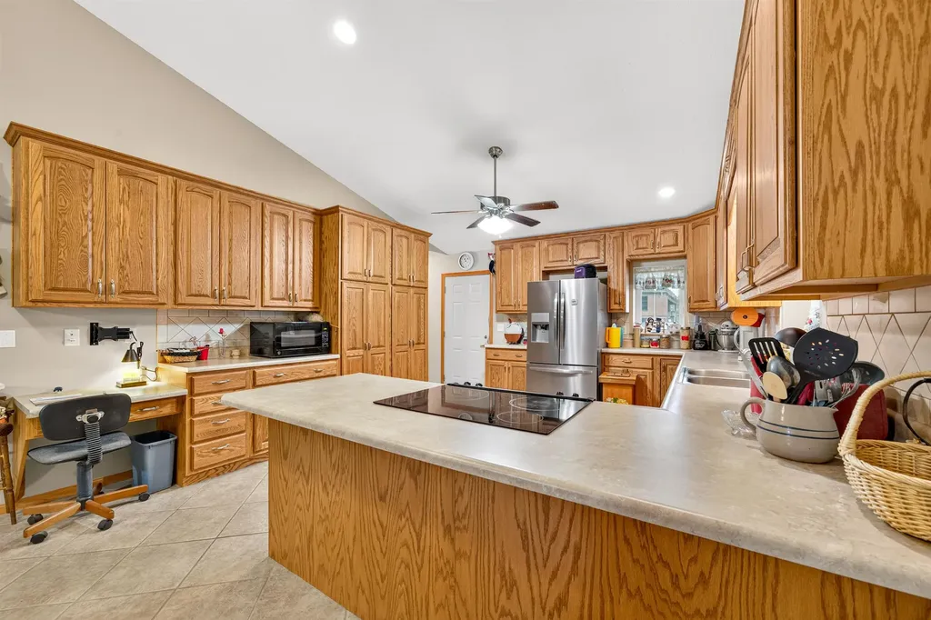 543 S Lorraine Wichita KS 67211