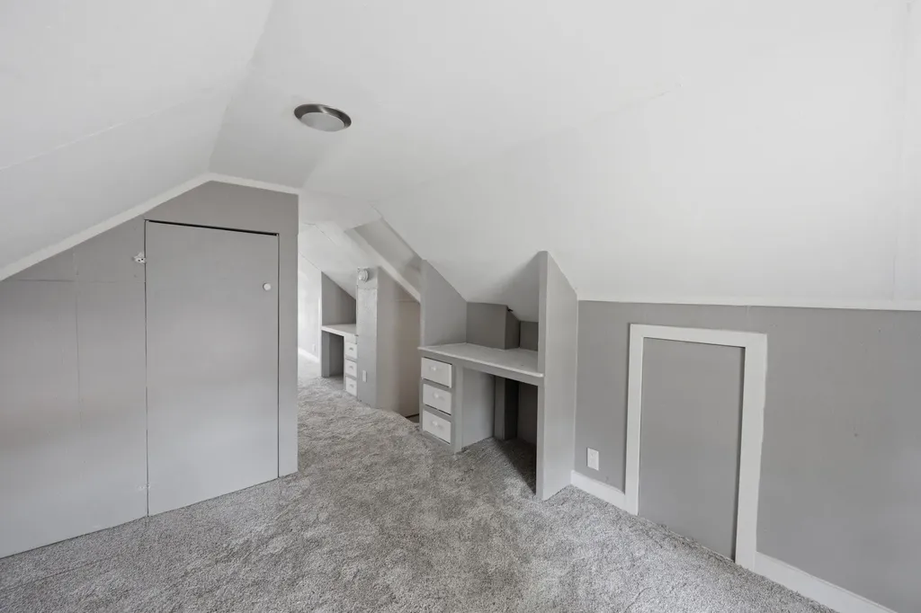 2416 S Pattie Avenue Wichita KS 67216