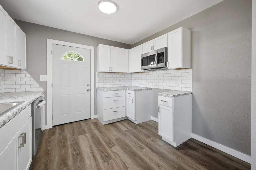 2416 S Pattie Avenue Wichita KS 67216