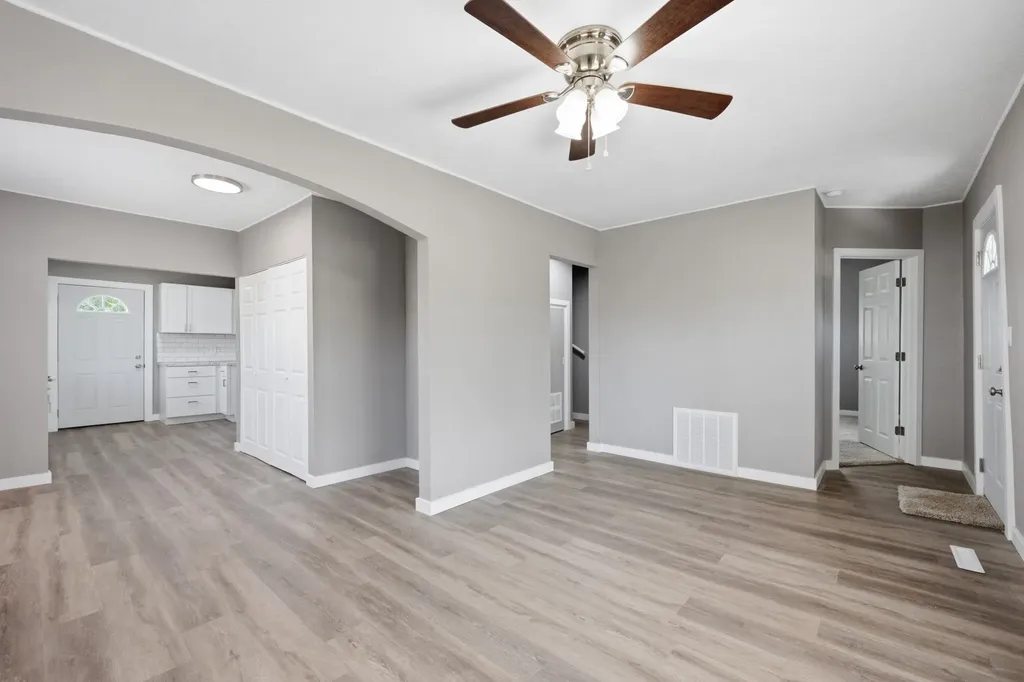 2416 S Pattie Avenue Wichita KS 67216