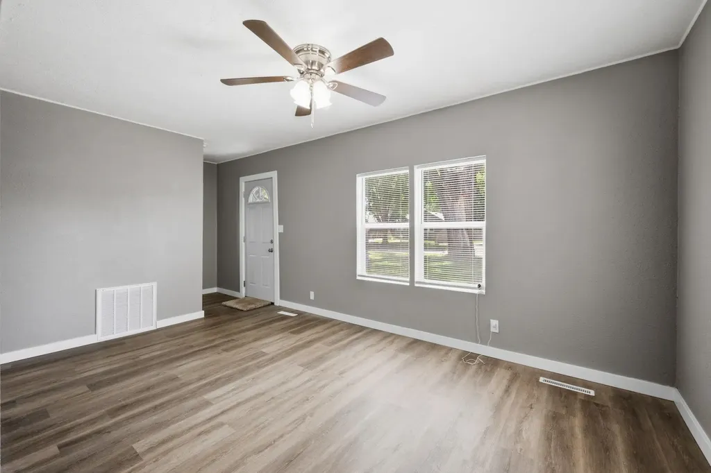 2416 S Pattie Avenue Wichita KS 67216