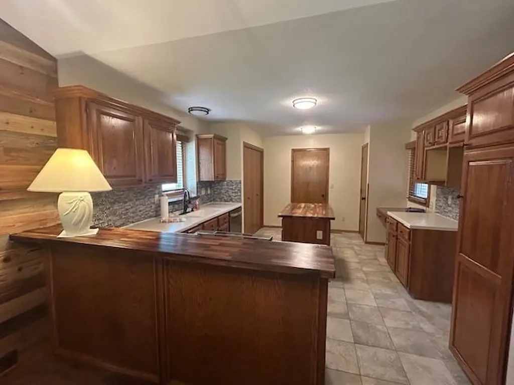11725 W Alderny Court Wichita KS 67212