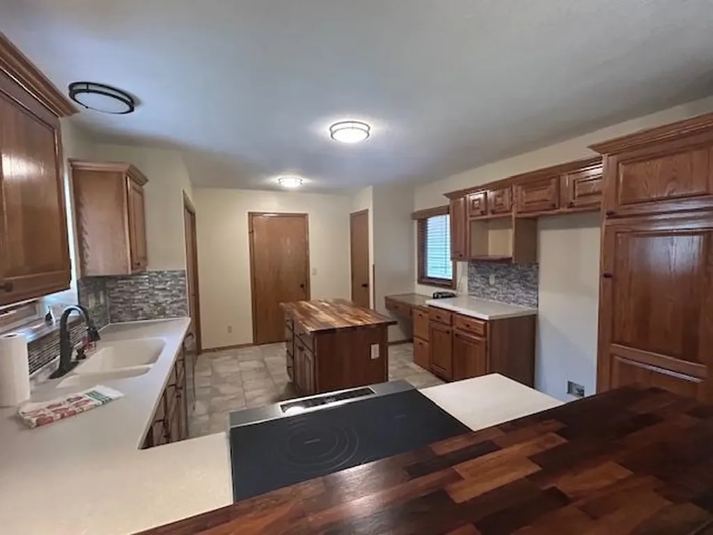 11725 W Alderny Court Wichita KS 67212