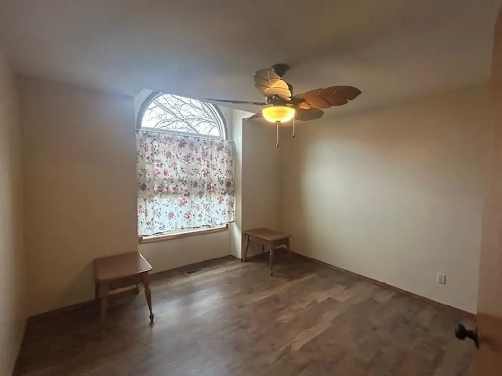 11725 W Alderny Court Wichita KS 67212
