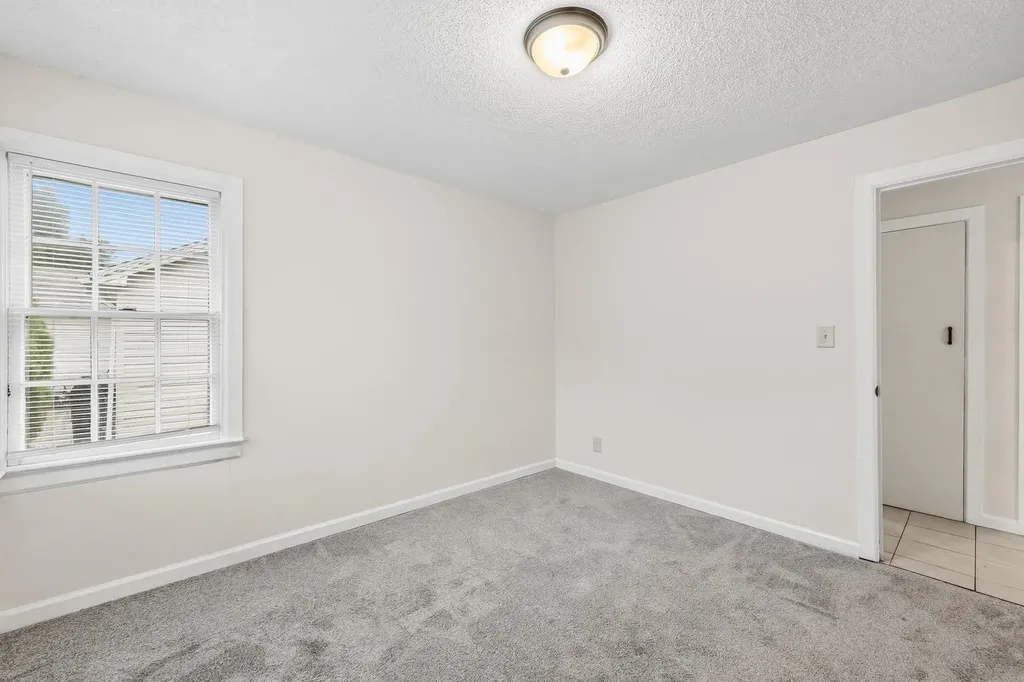 457 N High Street Wichita KS 67203-5250