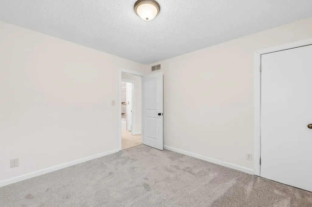457 N High Street Wichita KS 67203-5250