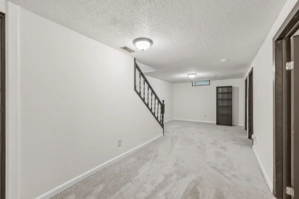 457 N High Street Wichita KS 67203-5250