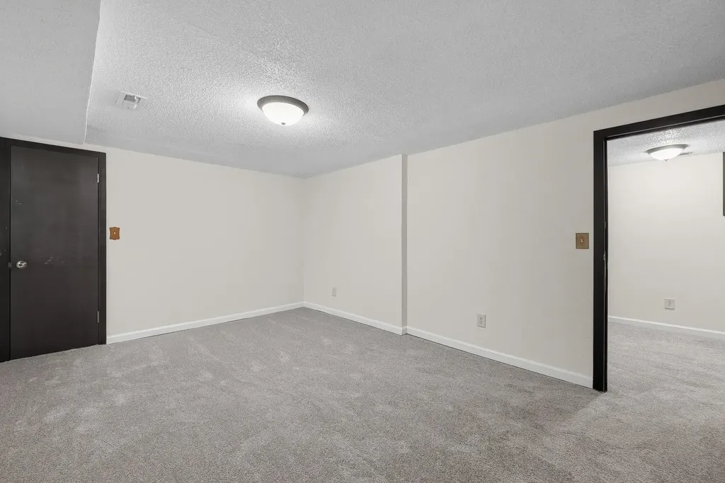 457 N High Street Wichita KS 67203-5250