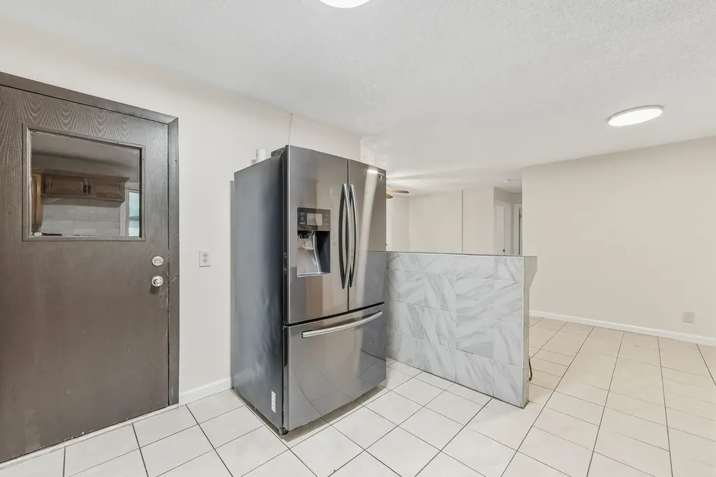 457 N High Street Wichita KS 67203-5250