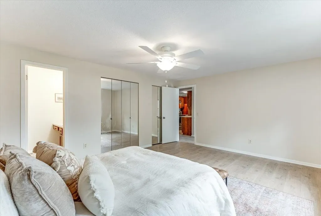 3123 N Brookfield Wichita KS 67226
