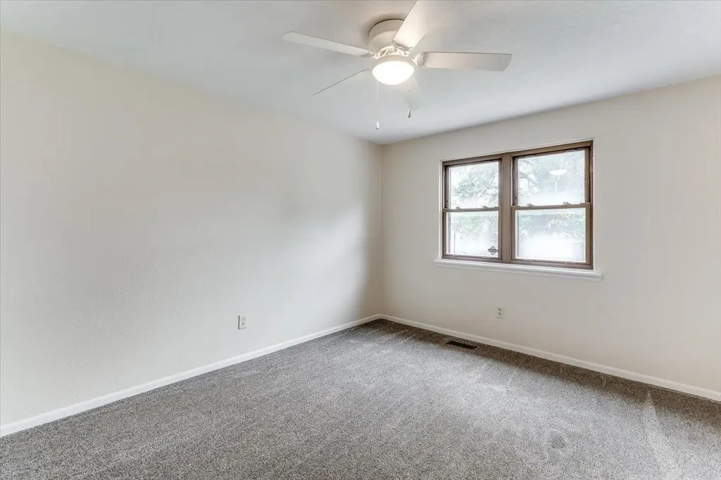 3123 N Brookfield Wichita KS 67226