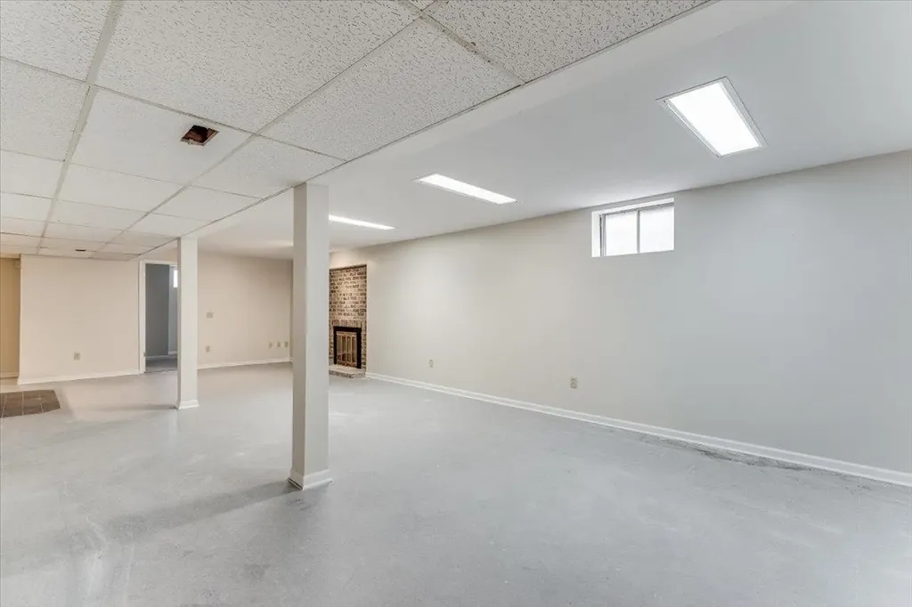 3123 N Brookfield Wichita KS 67226
