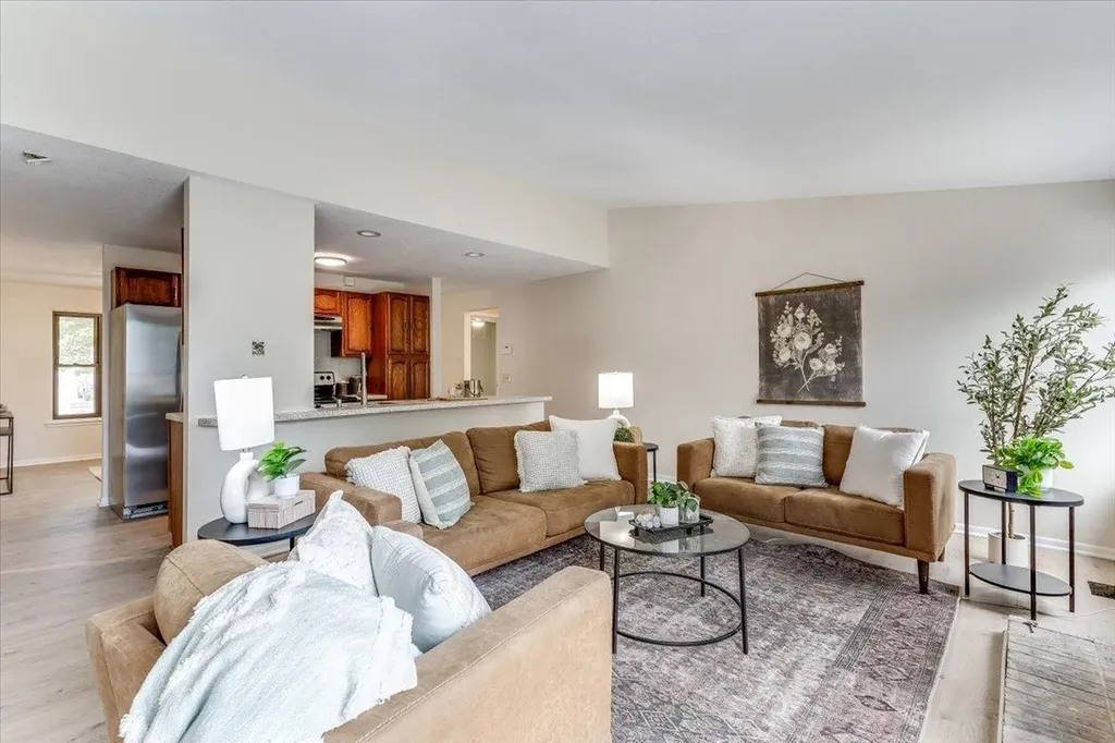 3123 N Brookfield Wichita KS 67226