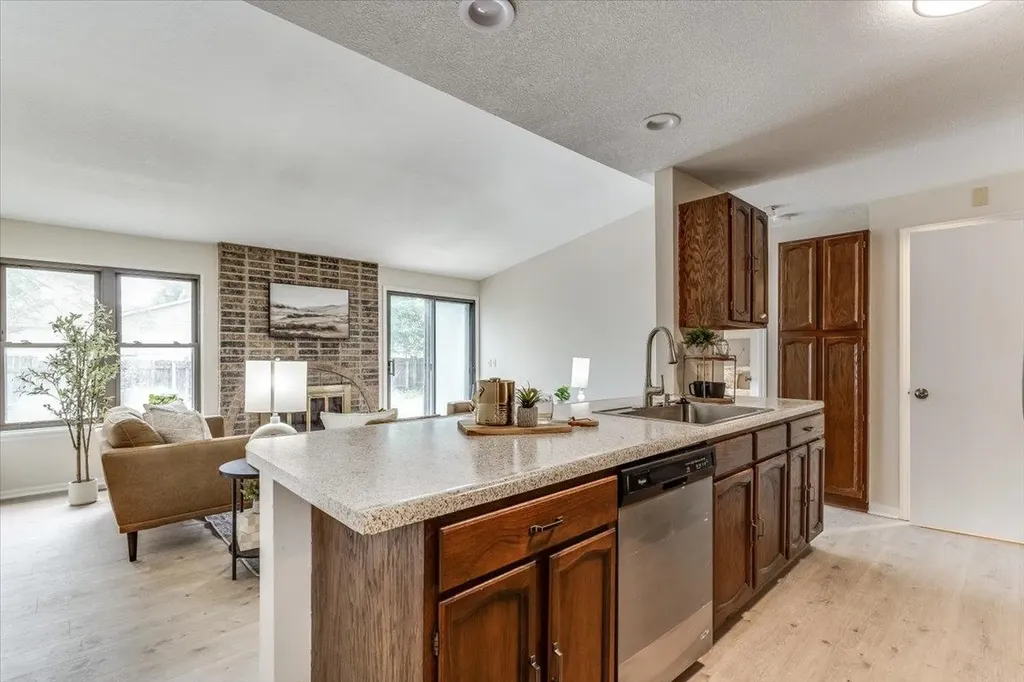 3123 N Brookfield Wichita KS 67226