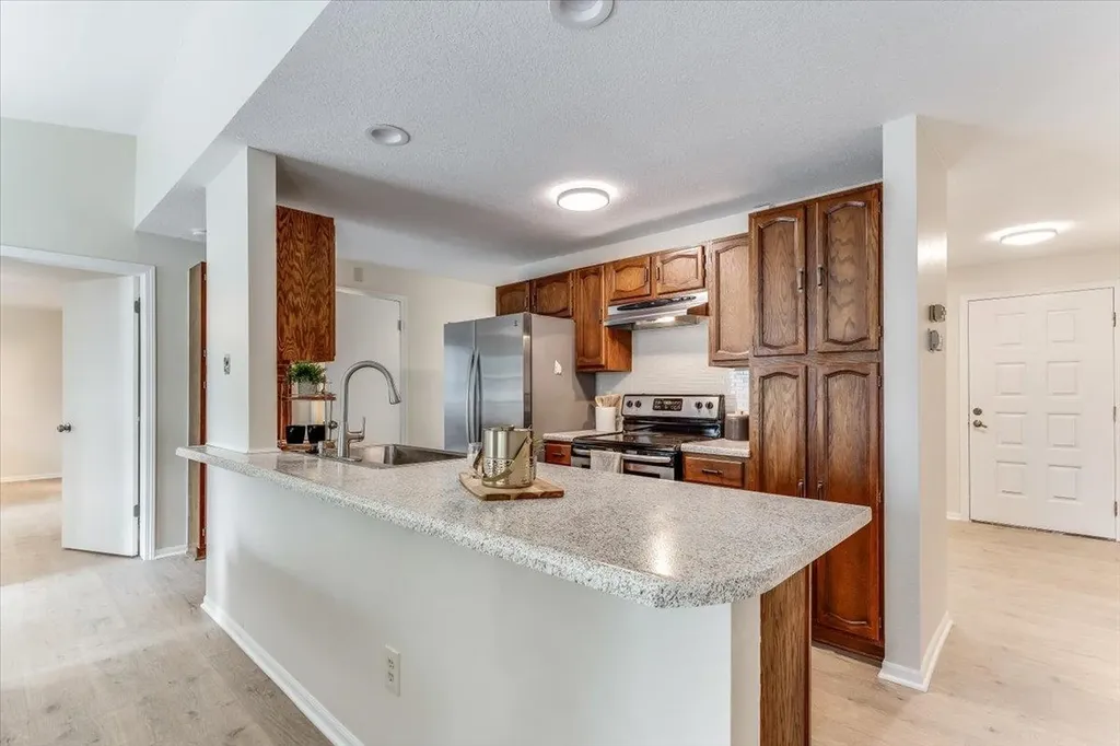 3123 N Brookfield Wichita KS 67226
