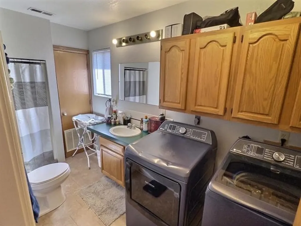 205 S 4th Street Mulvane KS 67110