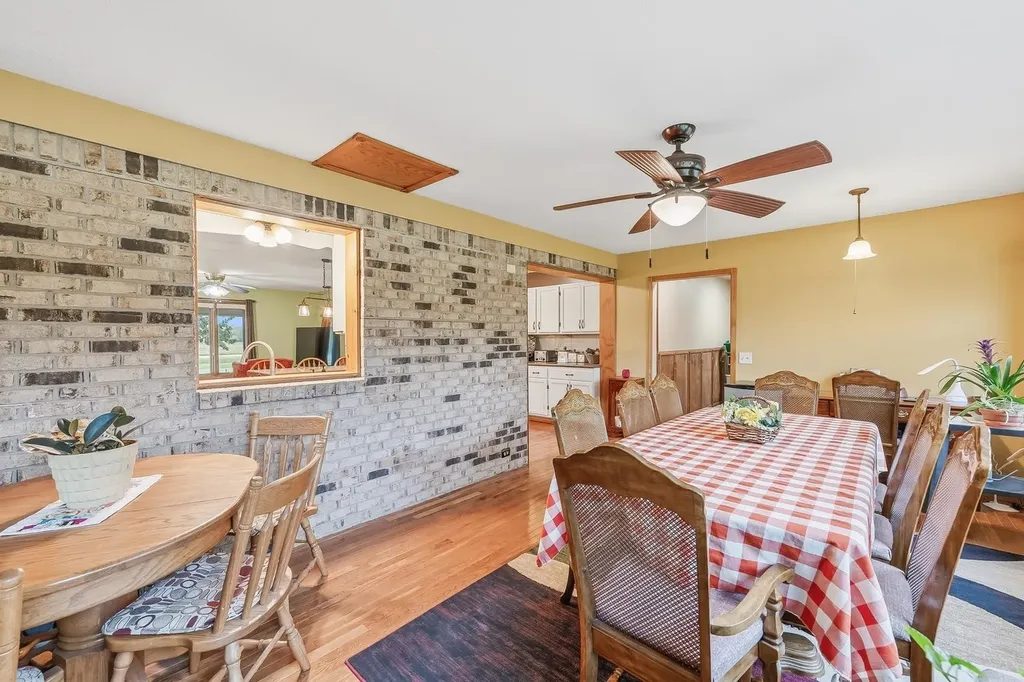16786 NW 10th Benton KS 67017
