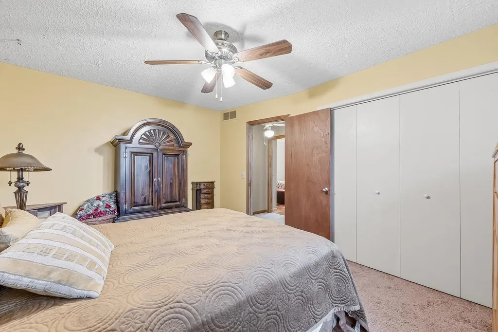 16786 NW 10th Benton KS 67017