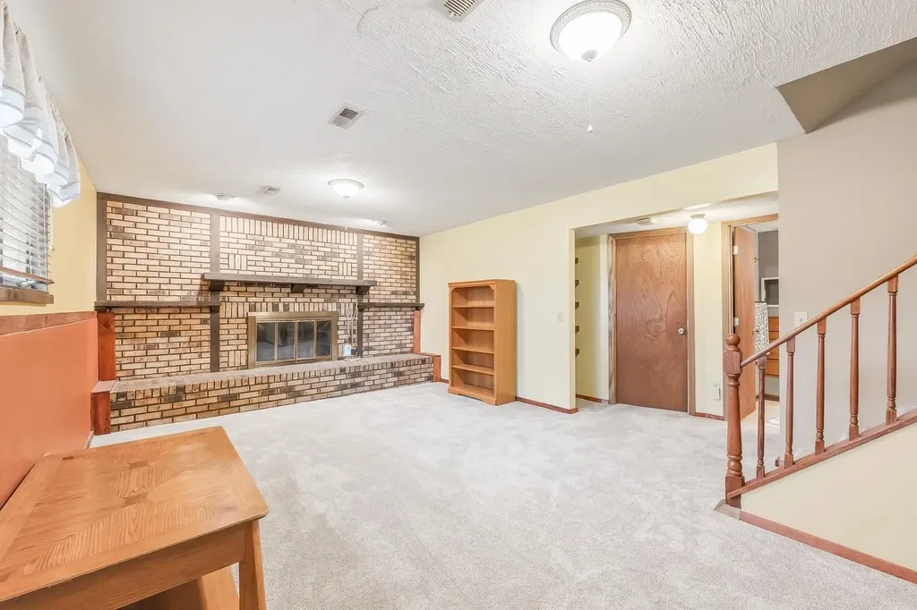 16786 NW 10th Benton KS 67017