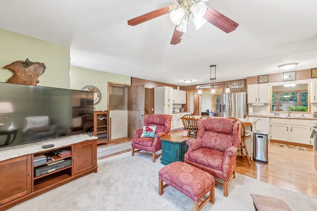 16786 NW 10th Benton KS 67017