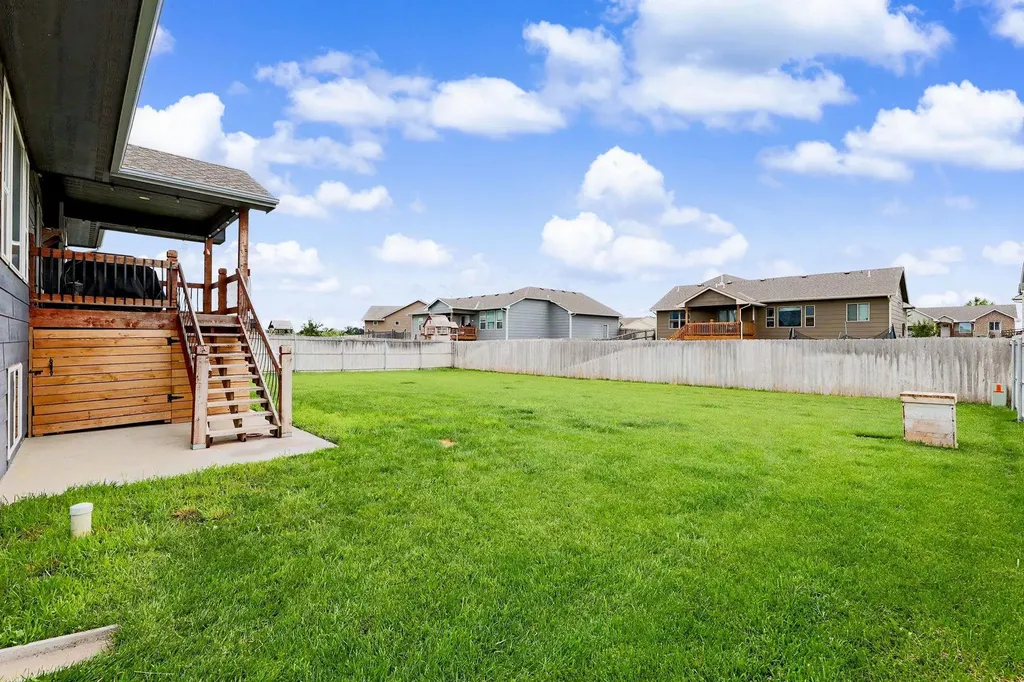 906 N Saint Andrew Goddard KS 67052