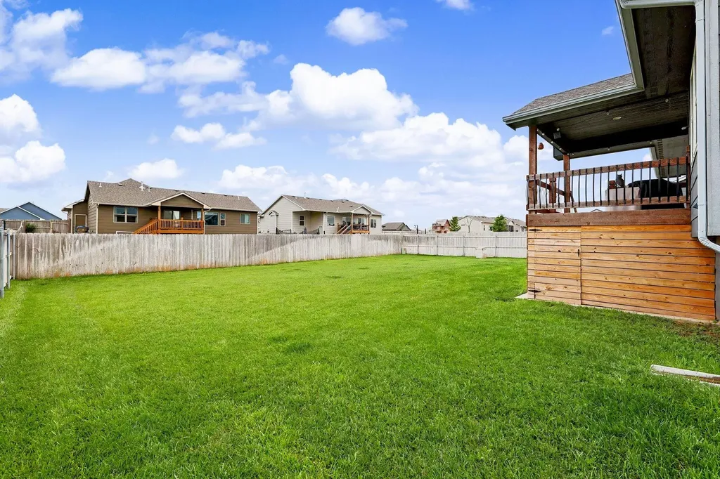 906 N Saint Andrew Goddard KS 67052