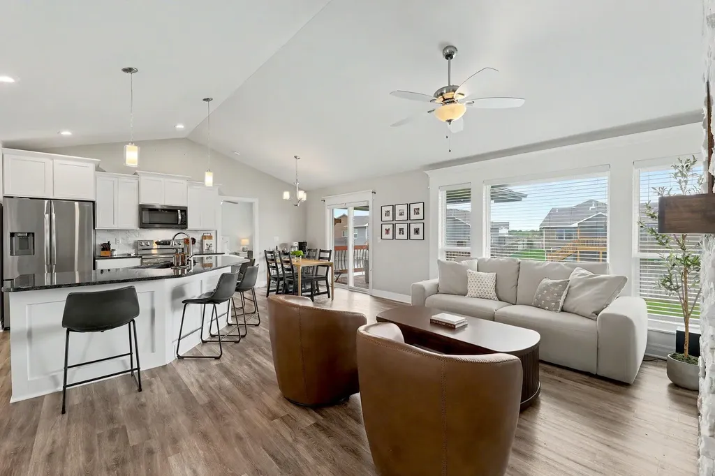 906 N Saint Andrew Goddard KS 67052