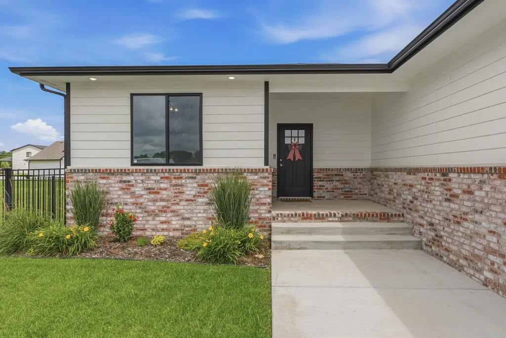 5906 N Saint Paul Street Wichita KS 67204-5396