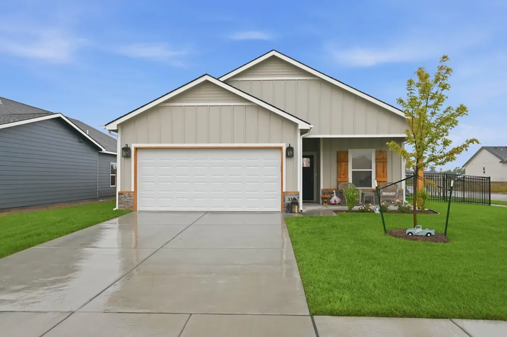 337 N Woodstone Street Derby KS 67037-7814