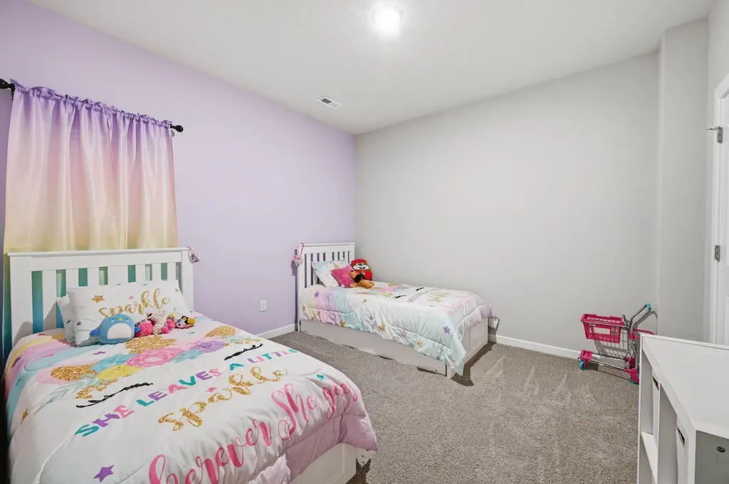 337 N Woodstone Street Derby KS 67037-7814
