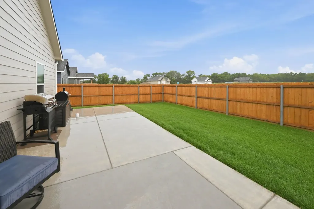 337 N Woodstone Street Derby KS 67037-7814