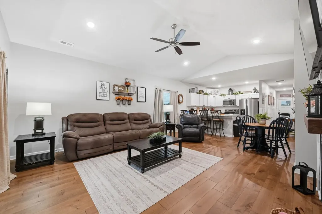 337 N Woodstone Street Derby KS 67037-7814