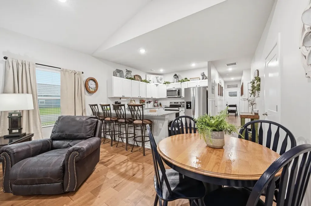337 N Woodstone Street Derby KS 67037-7814